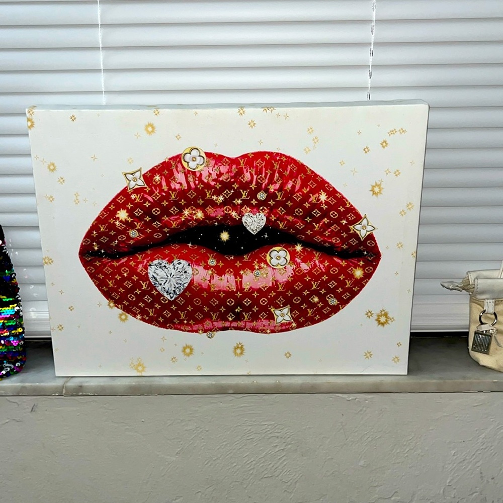 RED LIPS CANVAS WALL ART 15.5” x 12”